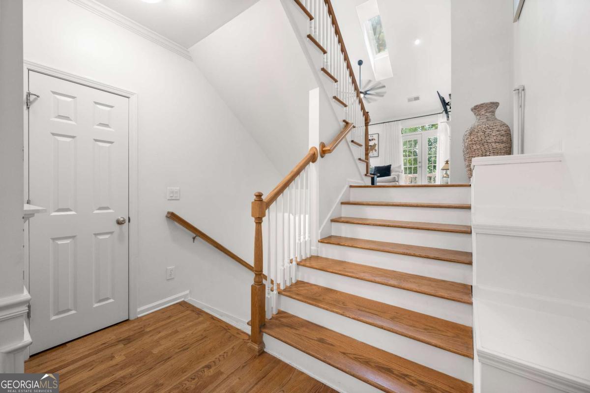 6403 Queens Court TRCE