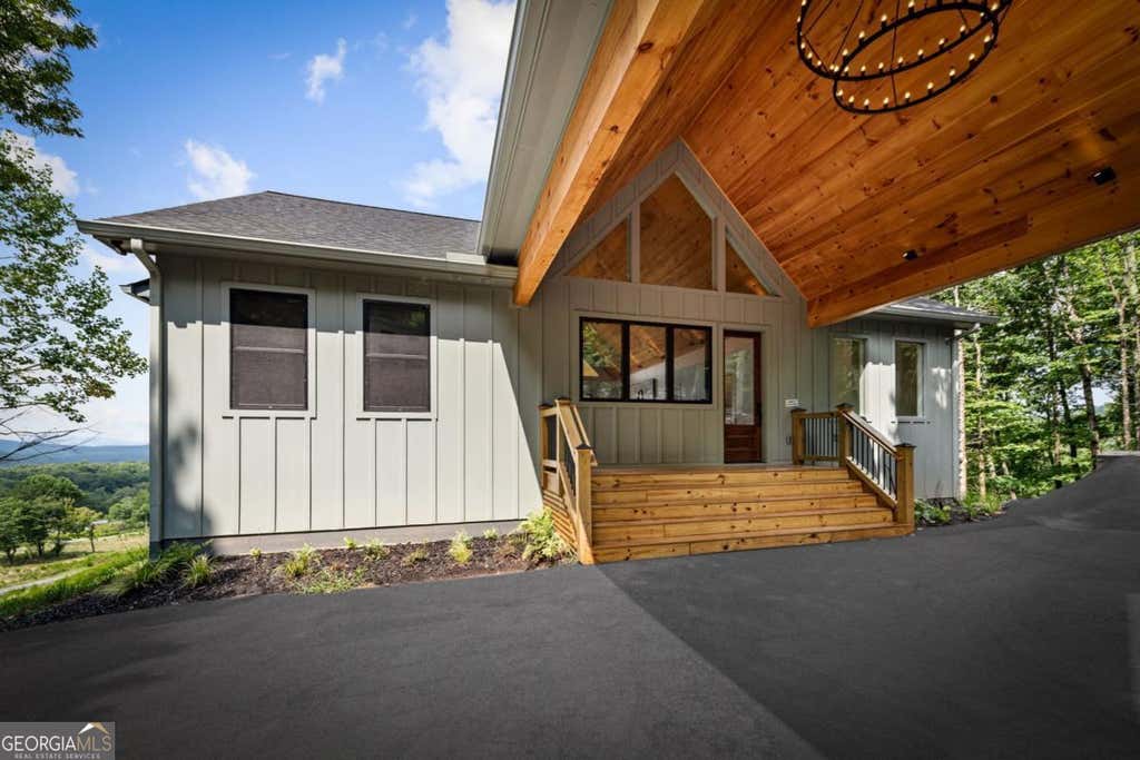 Photo of 261 Big Valley Drive, Morganton, GA 30513 (MLS # 10821924)