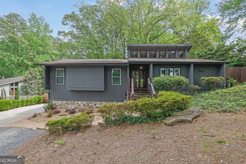Photo of 3165 Brookview Drive, Marietta, GA 30068 (MLS # 10634104)