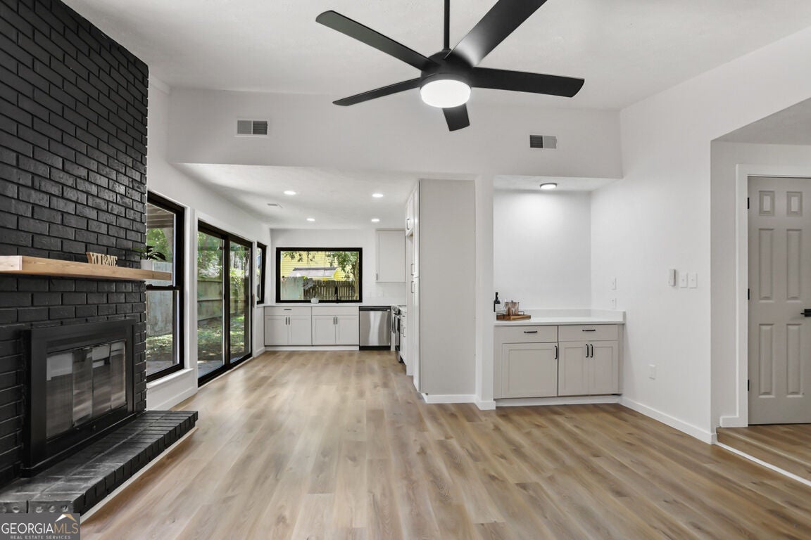 3 Marseilles CT