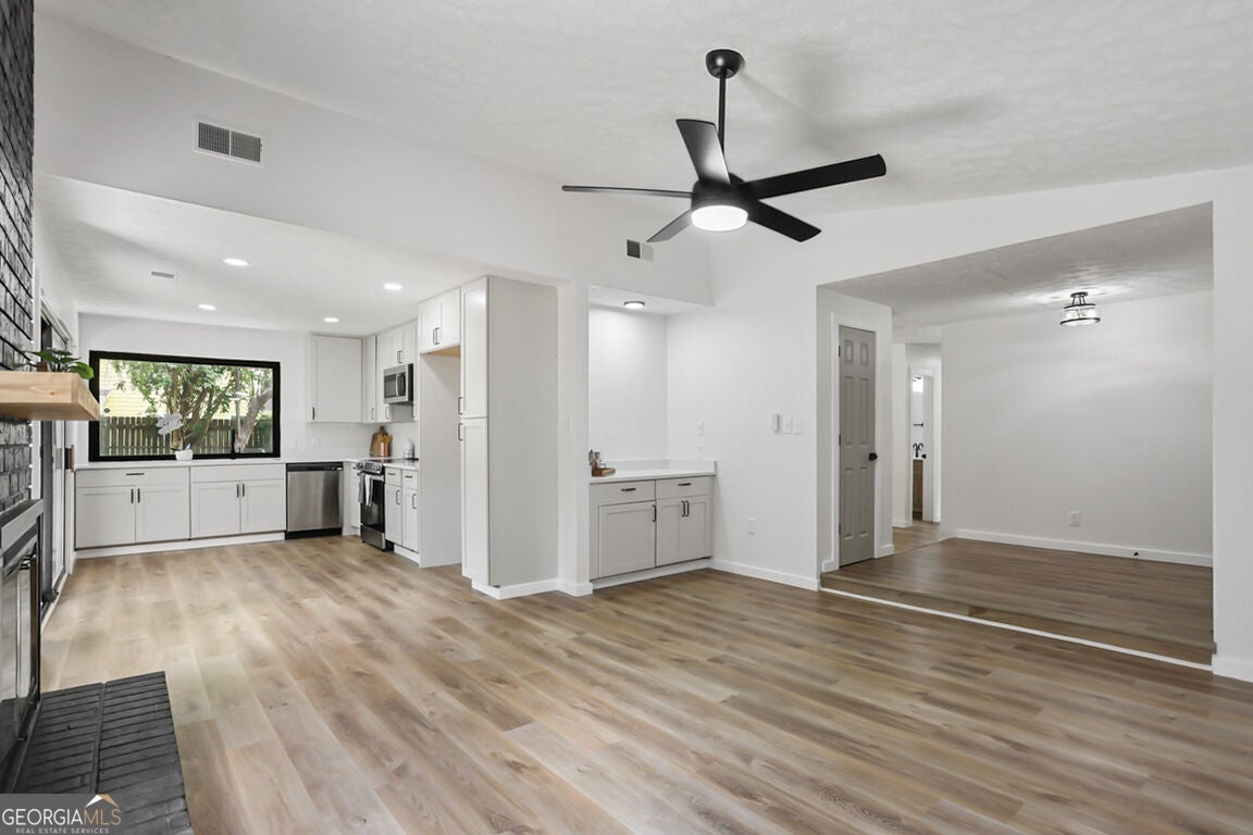 3 Marseilles CT