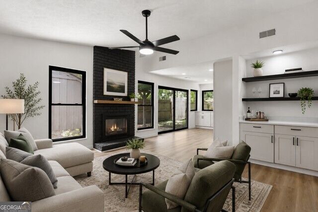 3 Marseilles CT
