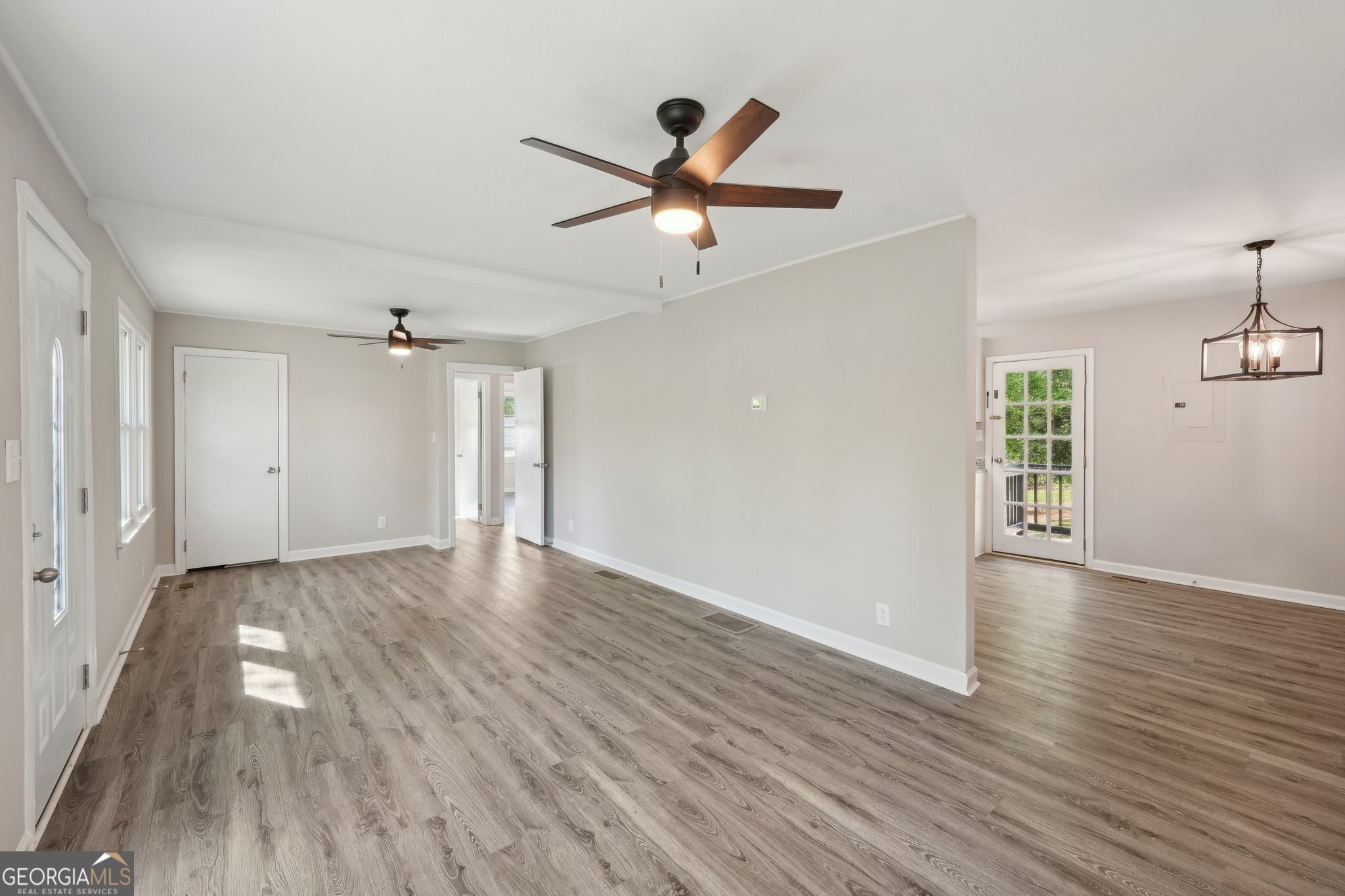 Rockin Hill Manor - Residential