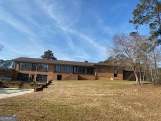 185 E Lakeview DR NE
