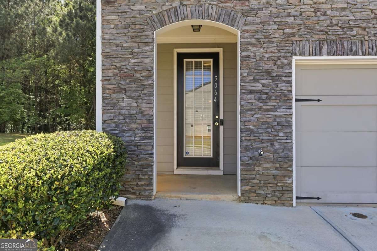 5064 Longview WALK