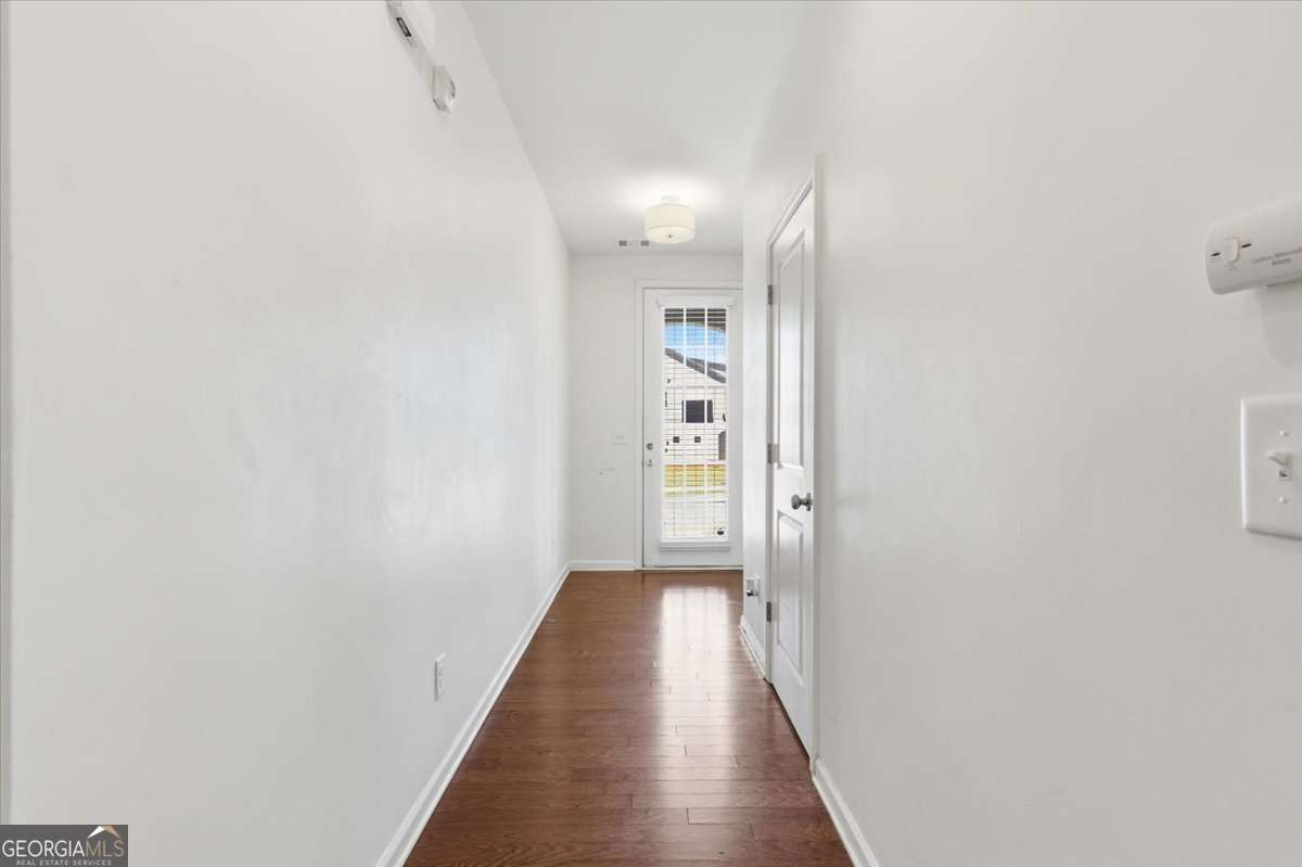 5064 Longview WALK