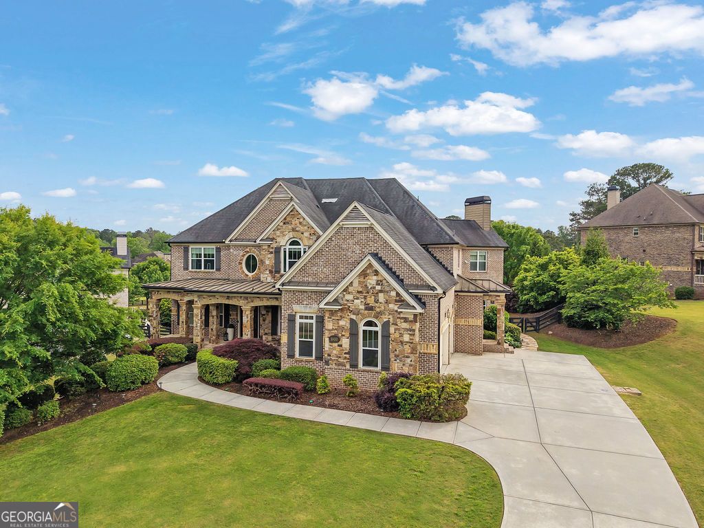 Photo of 16450 Waxmyrtle Road, Alpharetta, GA 30004 (MLS # 10755569)