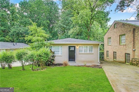 Photo of 491 Elbridge Drive NW, Atlanta, GA 30318 (MLS # 10778465)