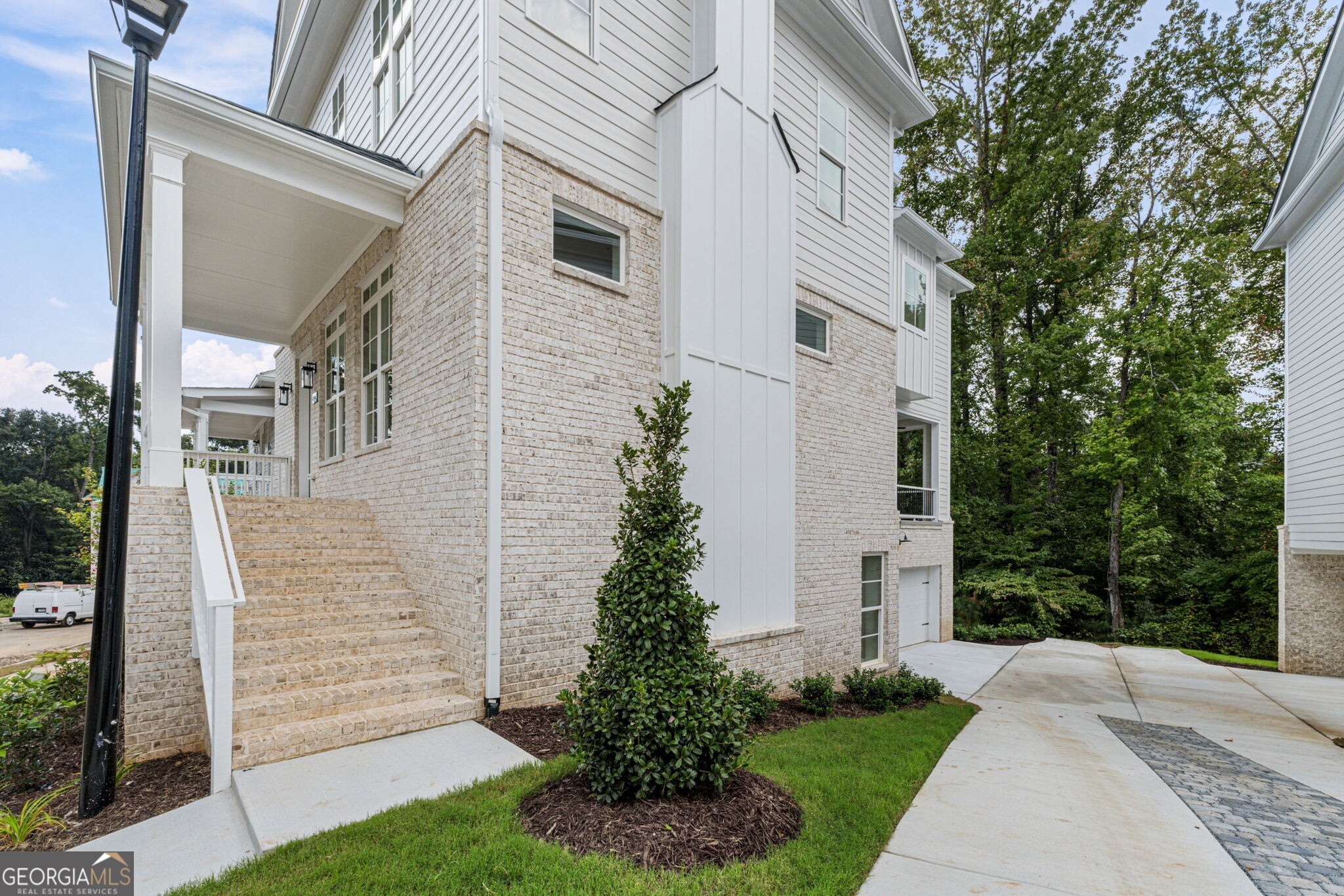 3020 Kara CT