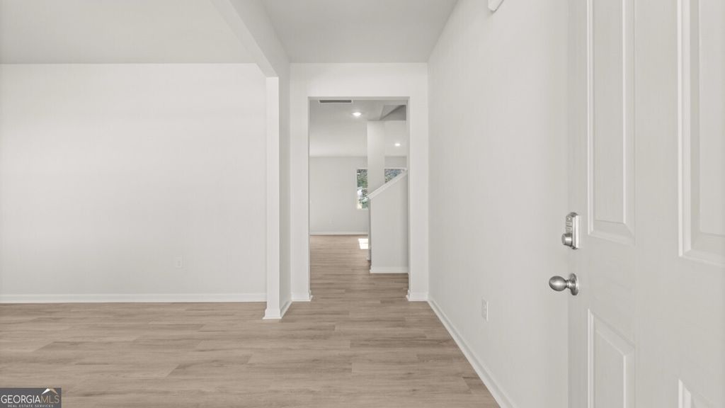 Photo of 2947 Daxton Lane, Gainesville, GA 30507 (MLS # 10692890)