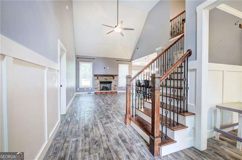 908 Emerald CT