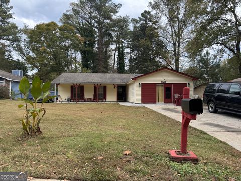 Photo of 8862 Wesley Place, Jonesboro, GA 30238 (MLS # 10636946)