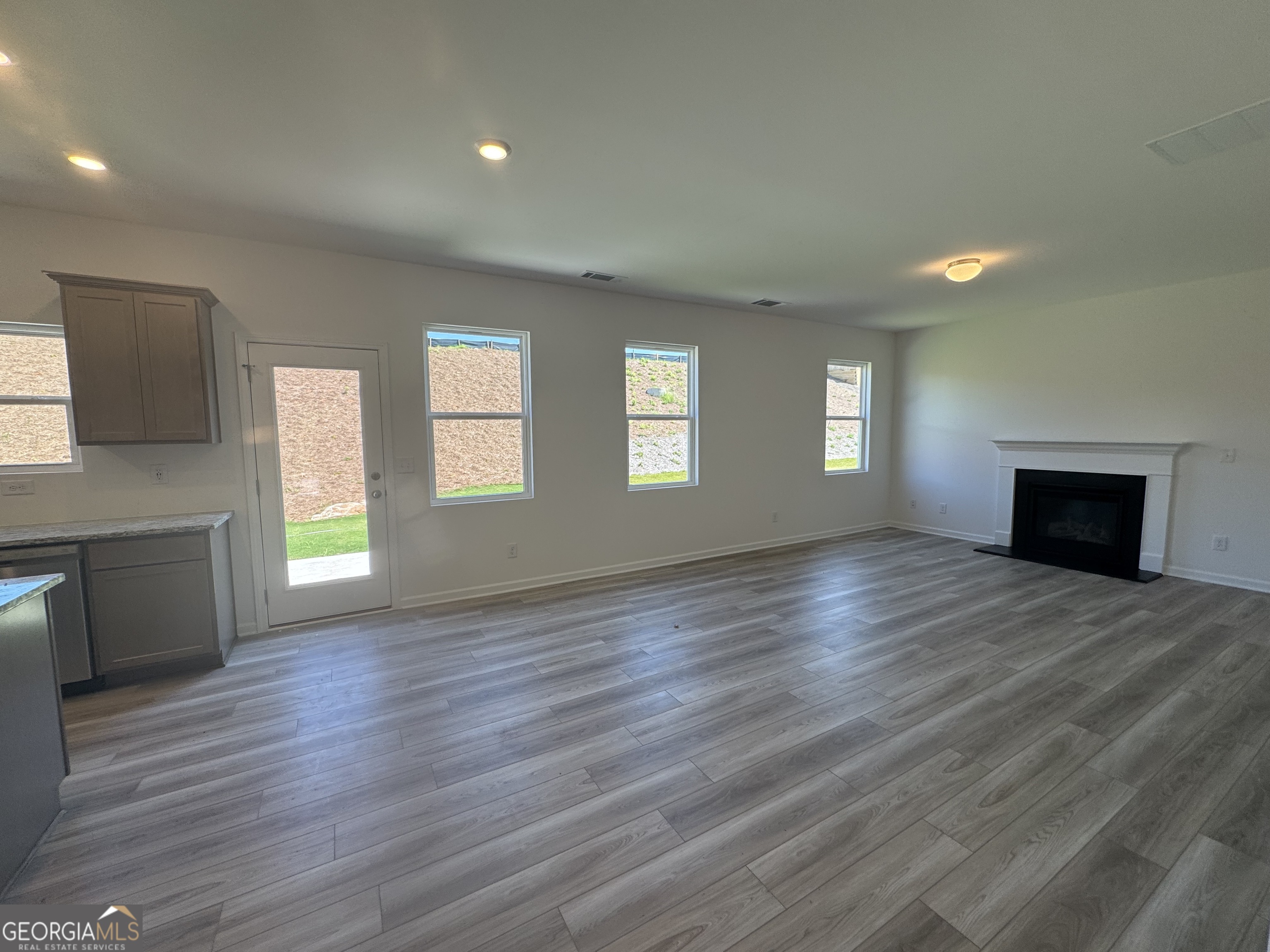 205 Bloomfield CIR