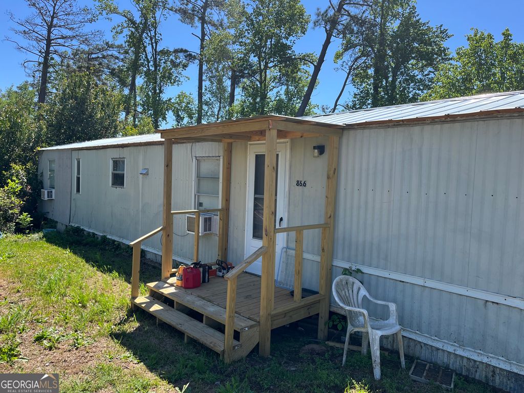 Photo of 866 S Lake Drive, East Dublin, GA 31027 (MLS # 10731412)