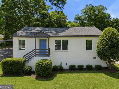 Photo of 166 Burbank Drive NW, Atlanta, GA 30314 (MLS # 10767936)