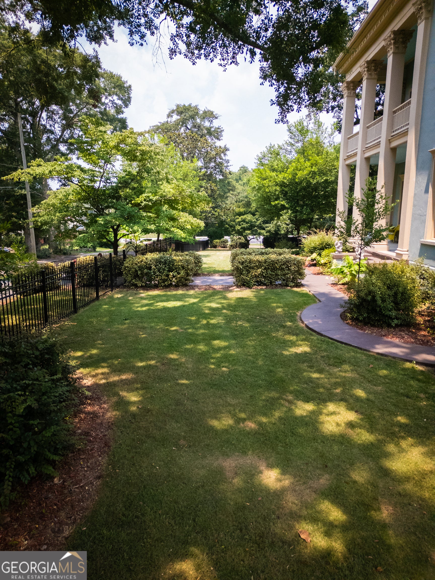 26 Magnolia ST