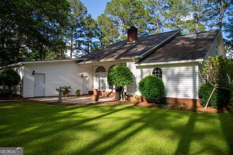 A home in Baxley