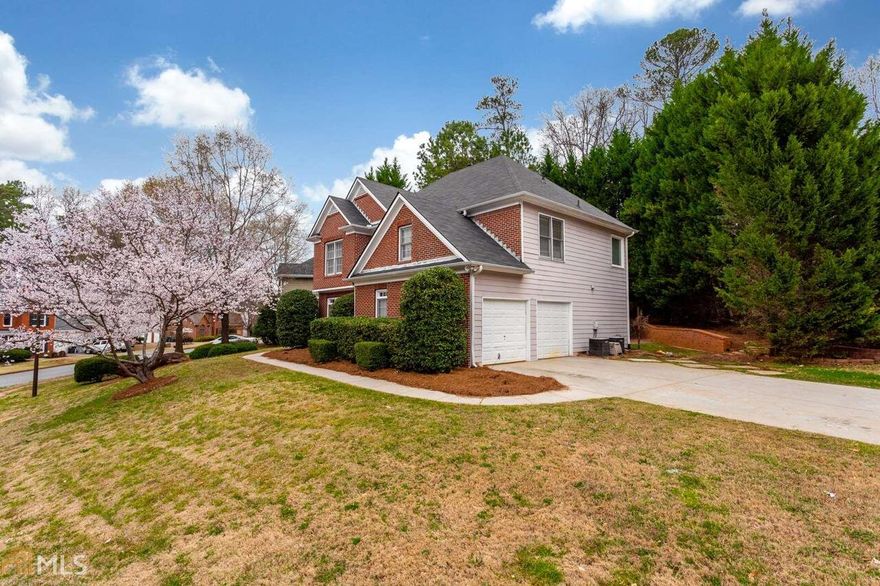 Desirable Vickery Park neighborhood.  with community pool and walking trail.  Walk to Daniel MS.  This brick home has a great open floor plan with plenty of flexibility.  Open 2 story great room with access to DR and Kitchen.  Guest BR/Bath on main.  Upstairs features large master bedroom and additional large bedroom.  Also features loft area which can easily be closed in to create 3rd BR upstairs.  Private backyard with large patio, fire pit area and extra brick patio.  Large side entry garage opens to the cul-de-sac.**NO RENTAL RESTRICTIONS**