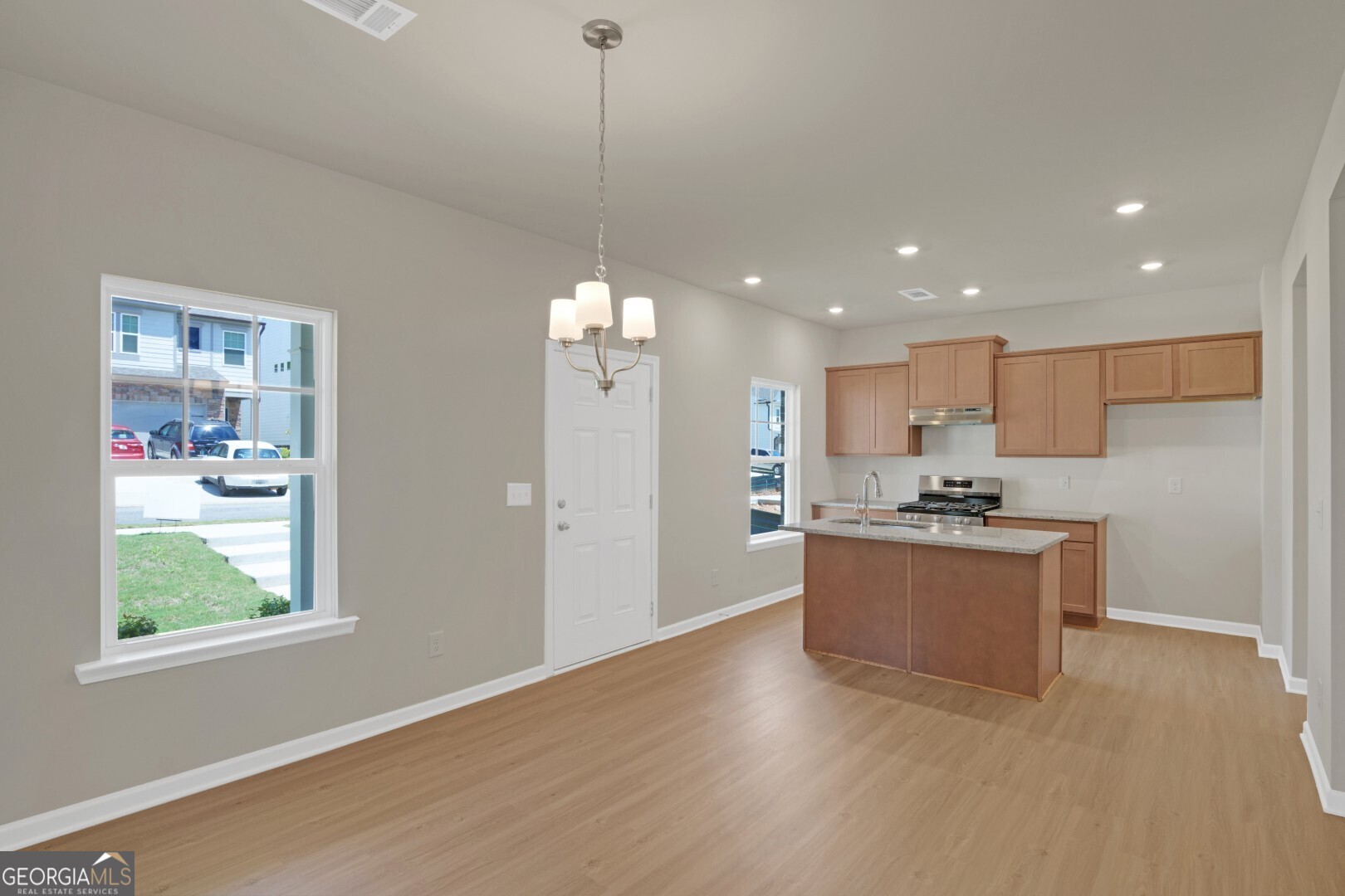102 Berry DR 102