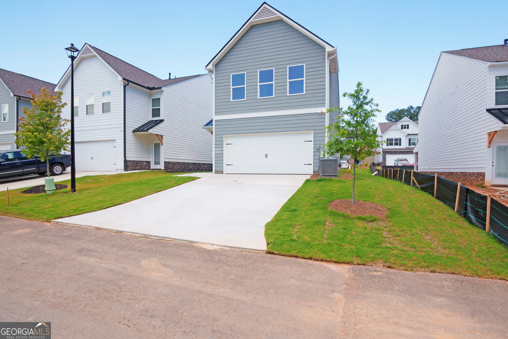 102 Berry DR 102