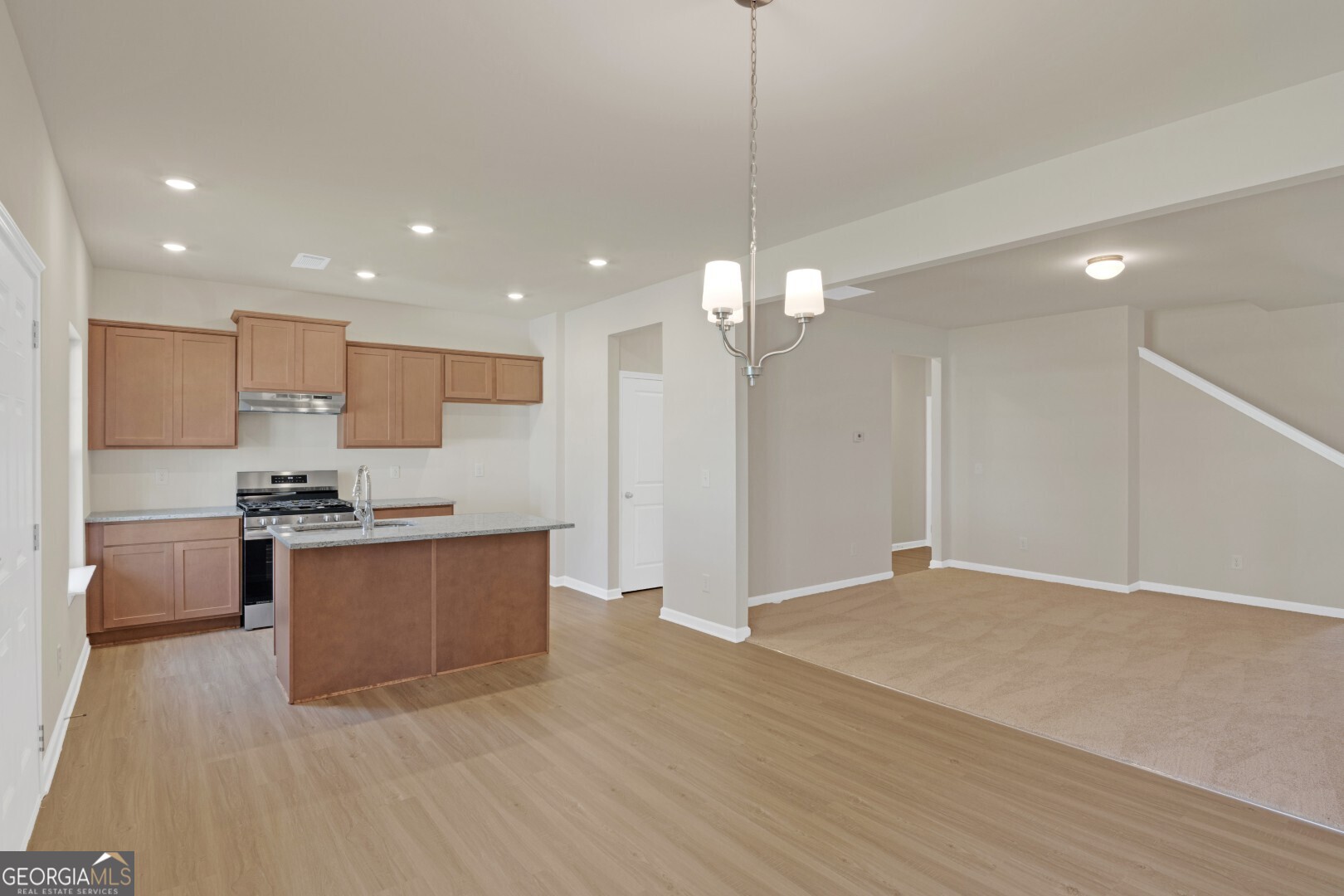 102 Berry DR 102