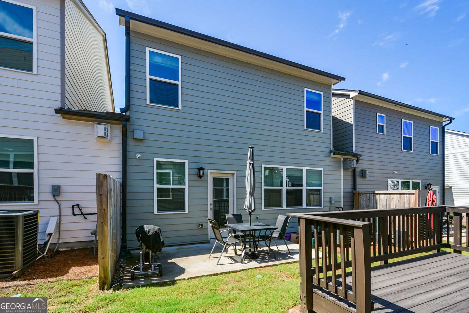 ADDISON POINT - Residential