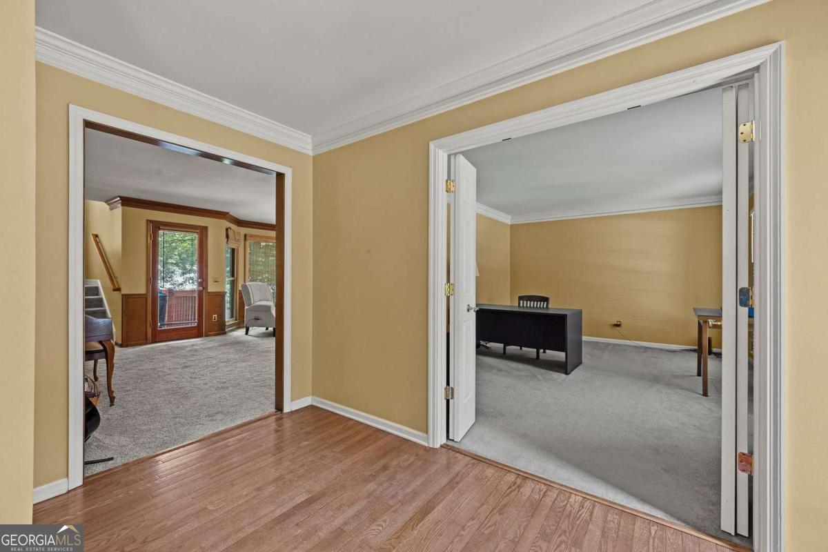 2161 Westbury CT SW