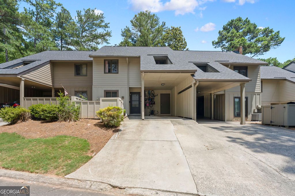 Photo of 897 Cedar Canyon Square SE, Marietta, GA 30067 (MLS # 10803670)