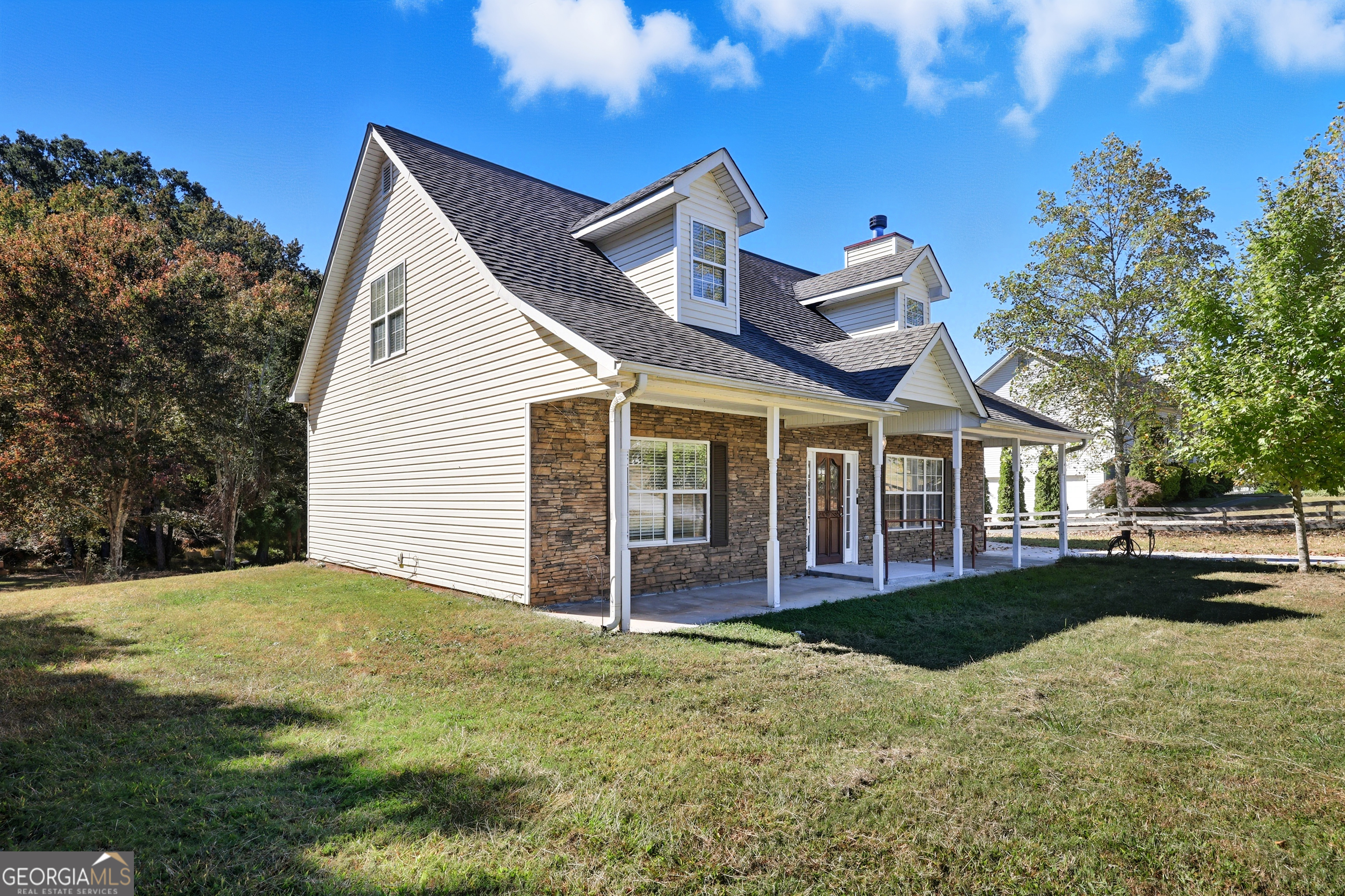 6217 Green Mountain LN