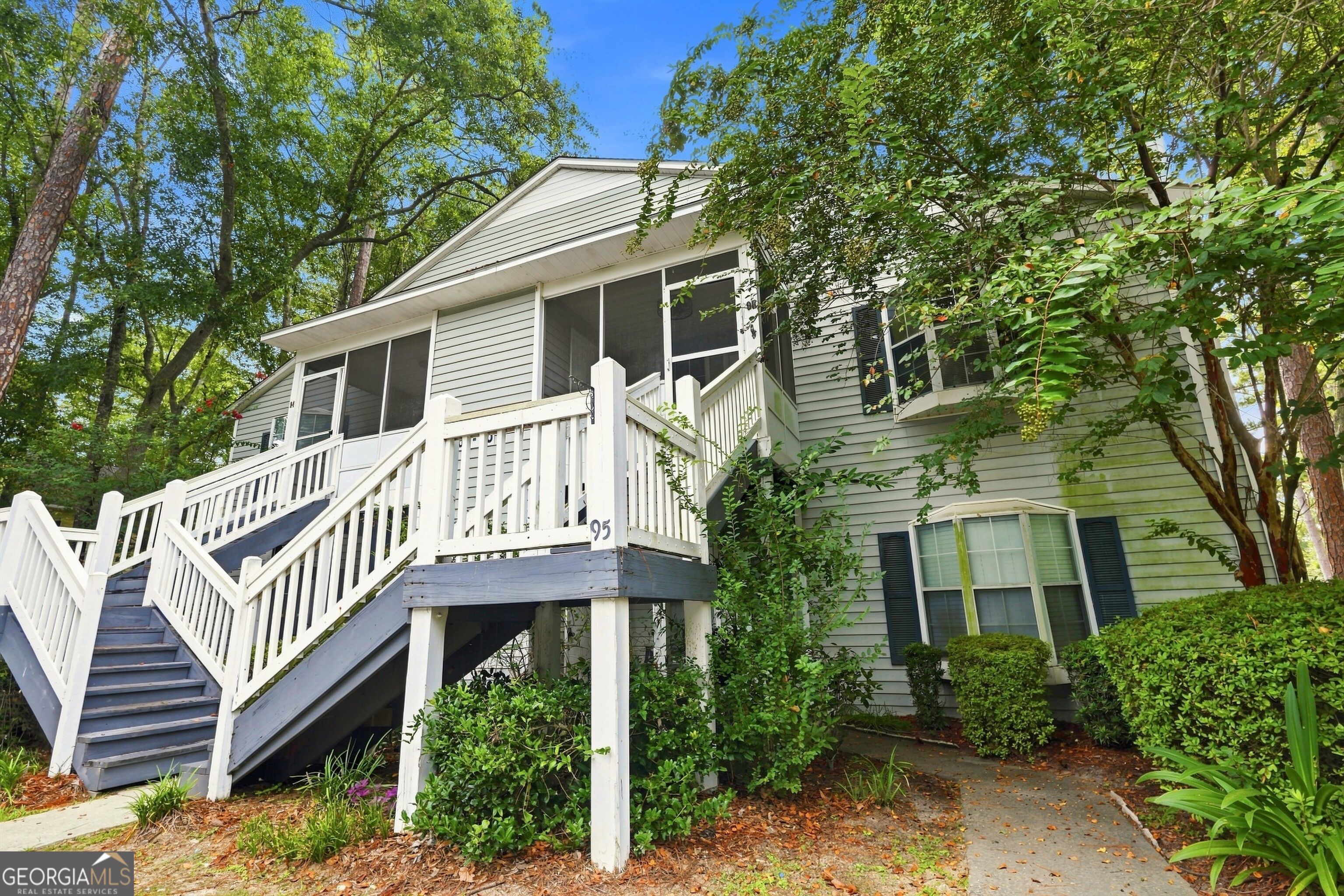 2092 Sherwood DR K-96