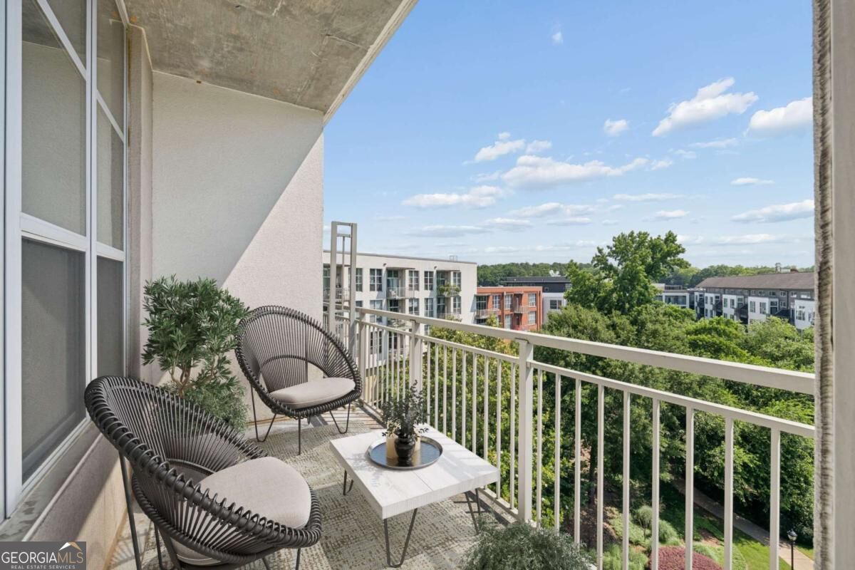 245 N Highland AVE NE 410