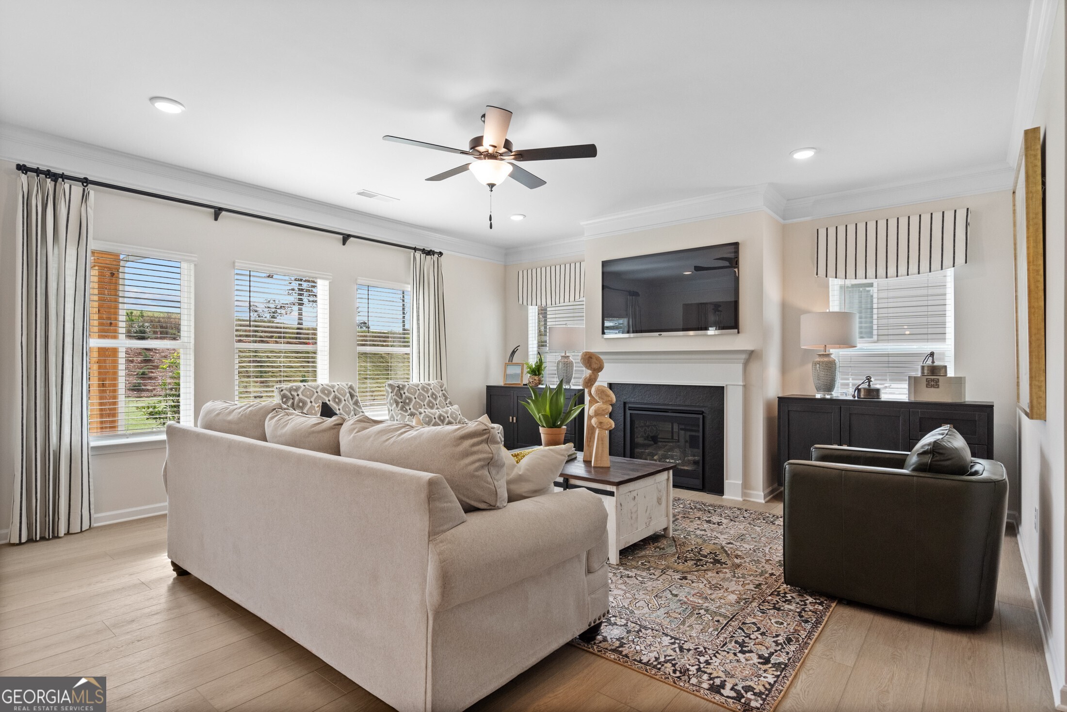 45 Thedford DR
