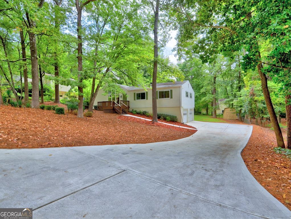 3222 Bluff RD