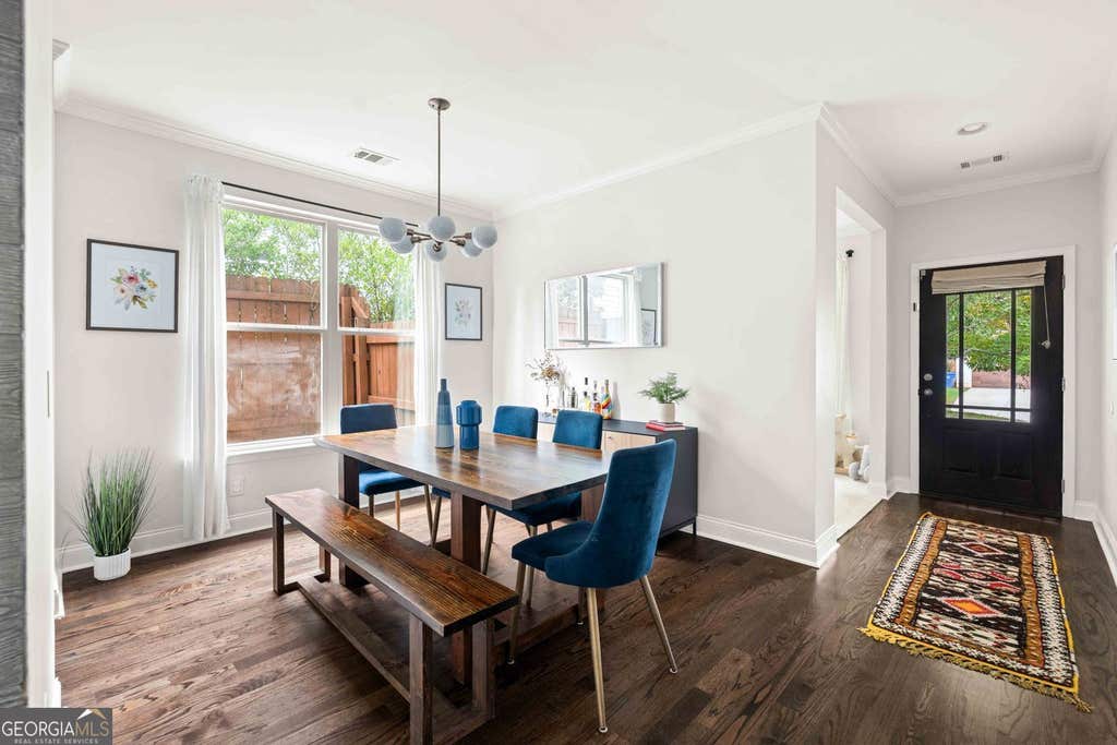 Photo of 124 Sisson Avenue NE, Atlanta, GA 30317 (MLS # 10819755)