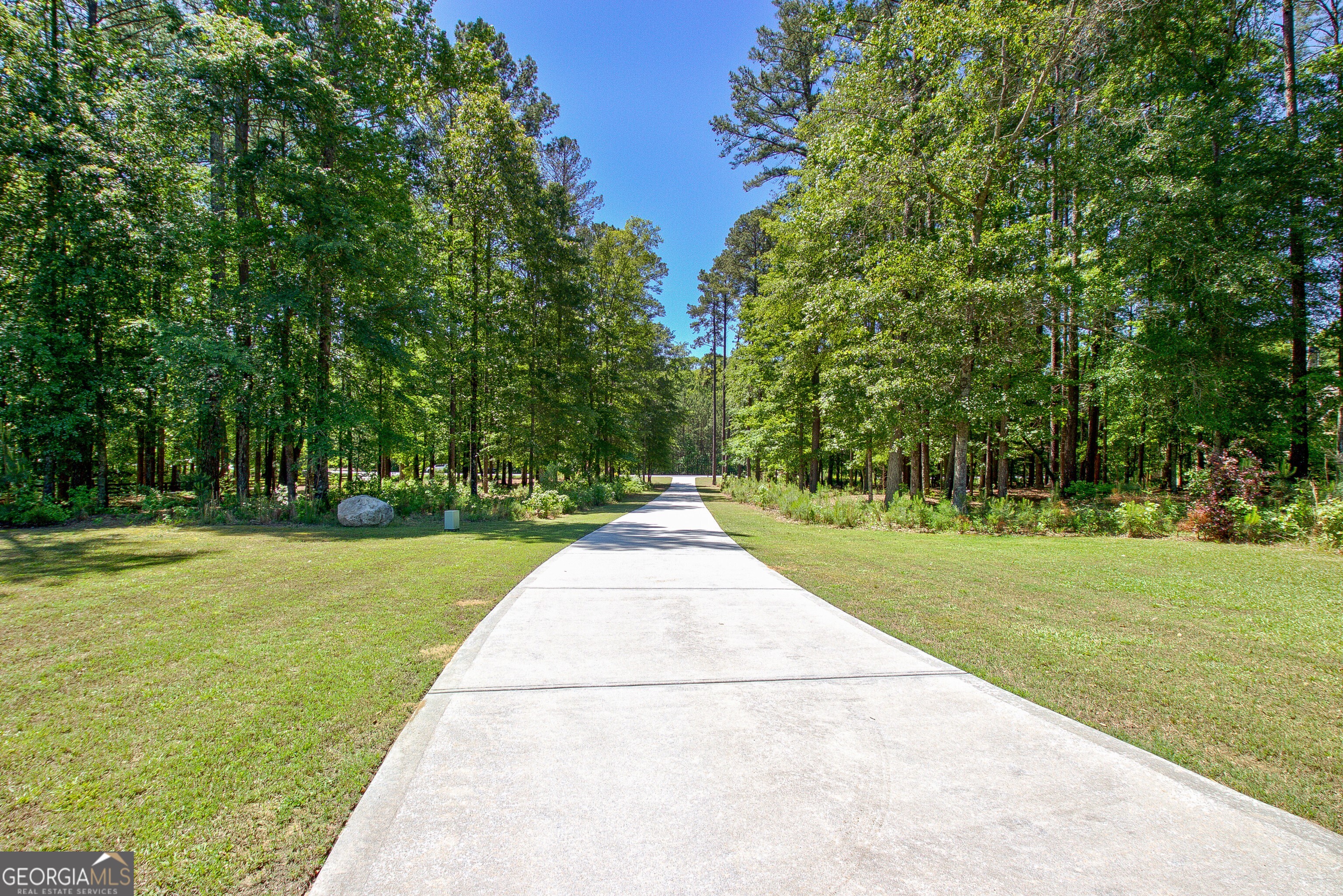 135 Woodbridge PL