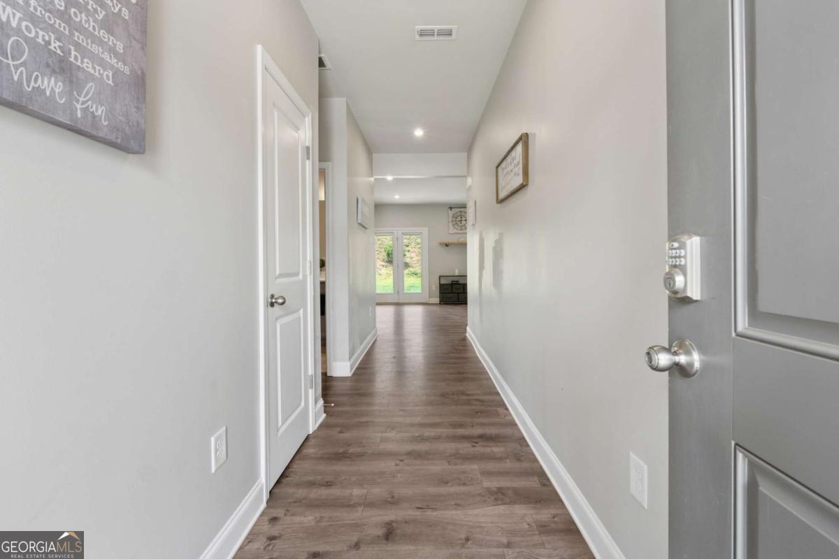 160 Brookstone PARK E