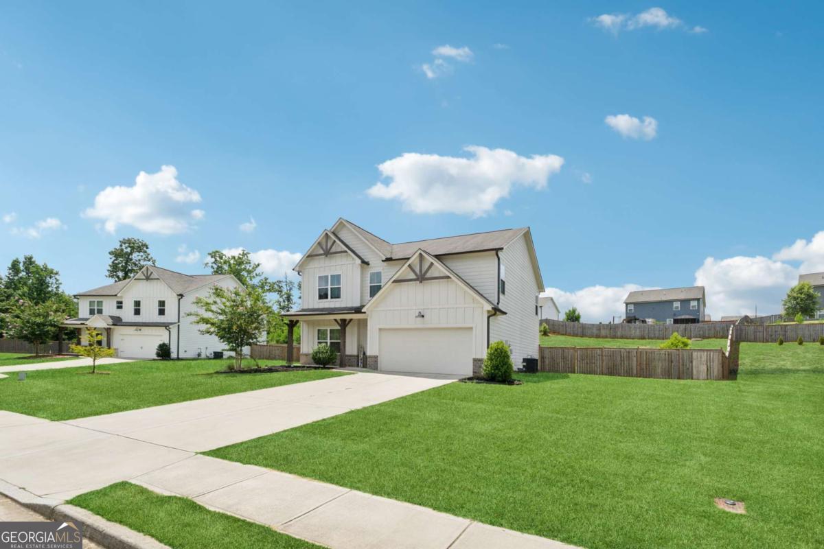 160 Brookstone PARK E