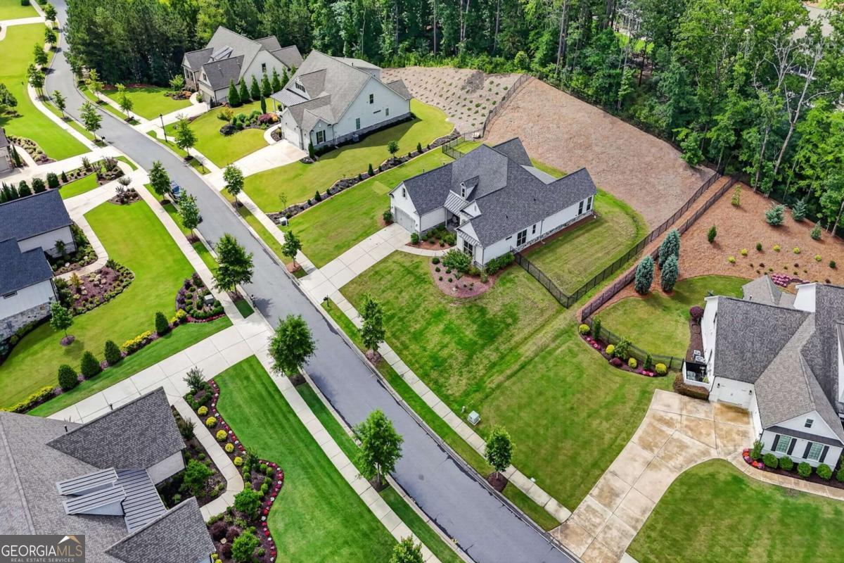 52 Vandiver CT
