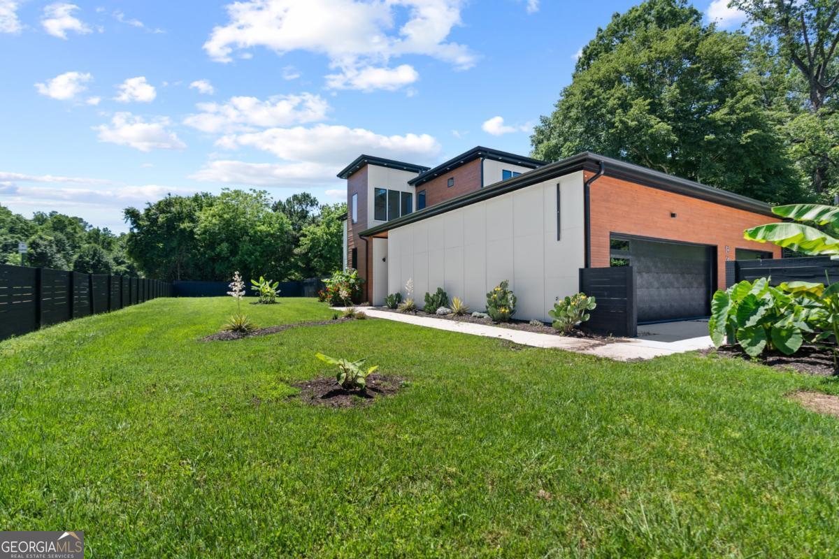 5370 Greenleaf DR SW