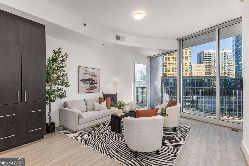 Photo of 1080 Peachtree Street NE #1006, Atlanta, GA 30309 (MLS # 10631203)