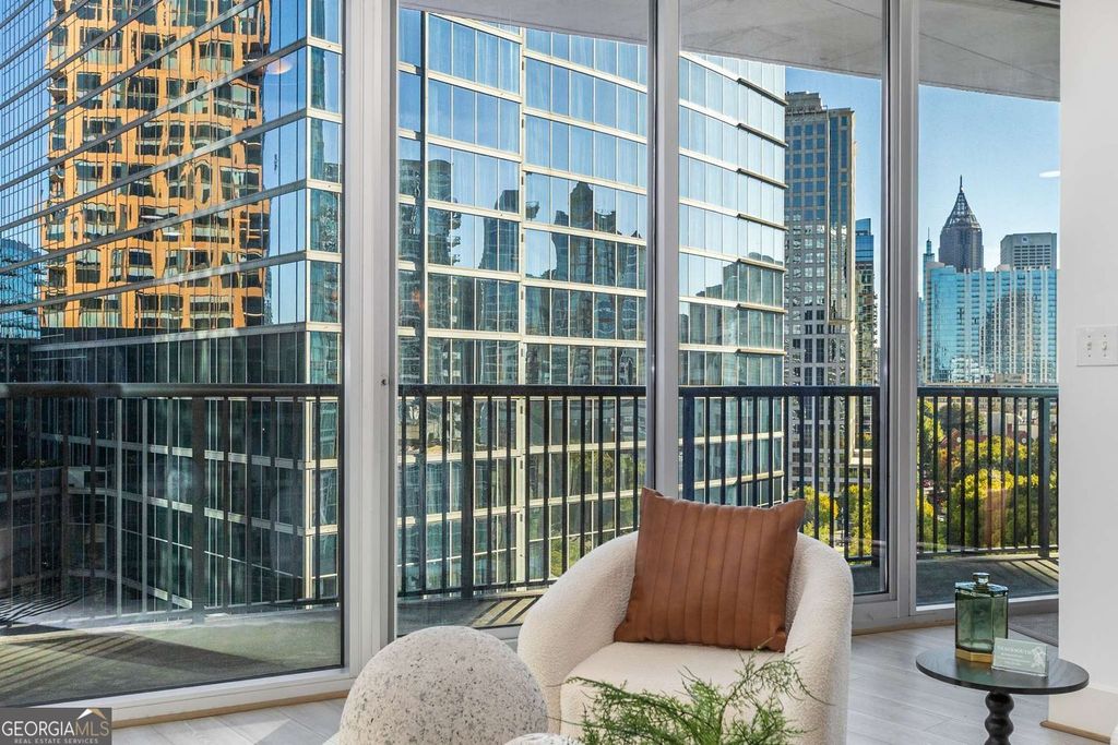 Photo of 1080 Peachtree Street NE #1006, Atlanta, GA 30309 (MLS # 10631203)