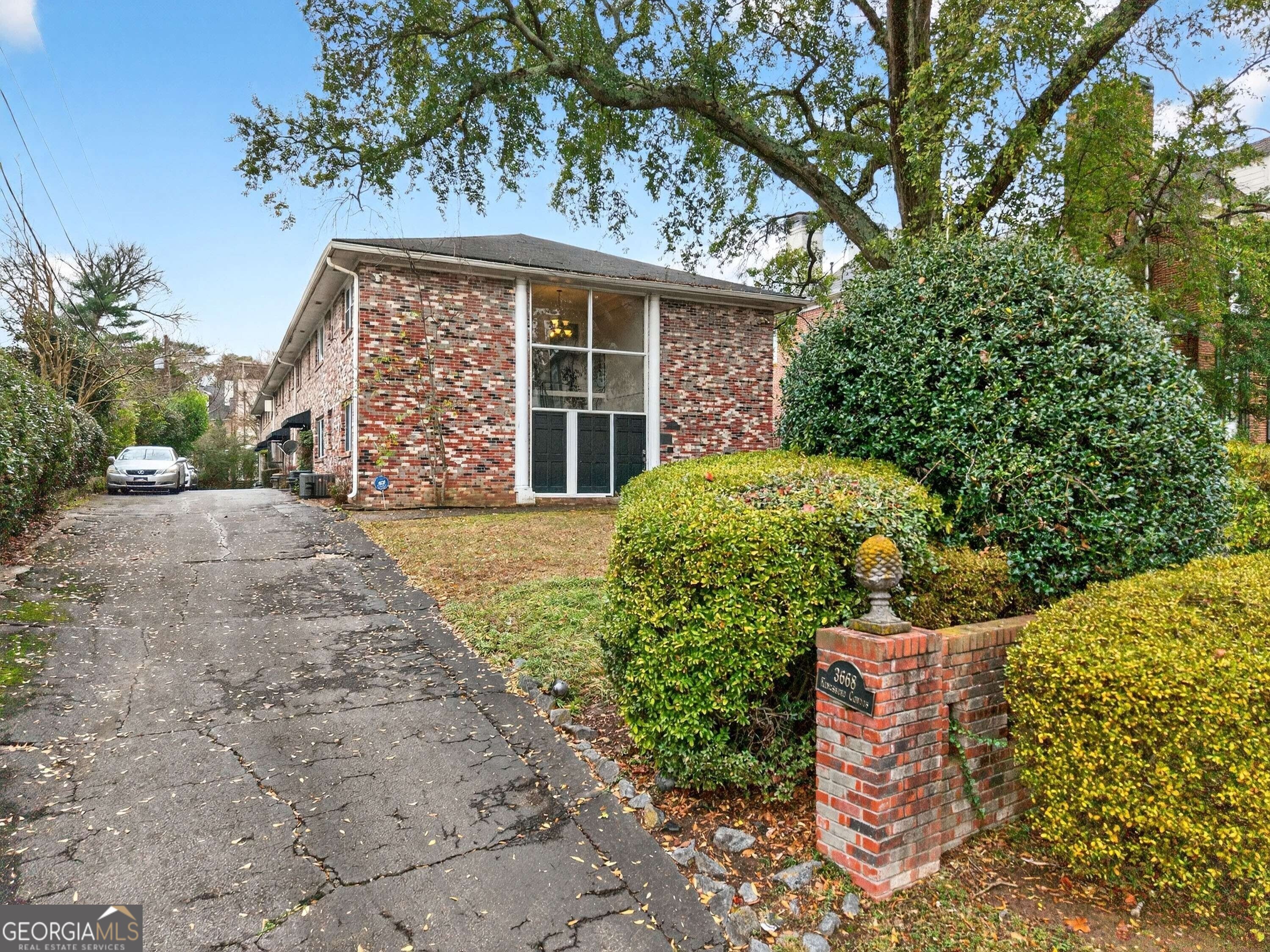 3668 Kingsboro RD NE 7