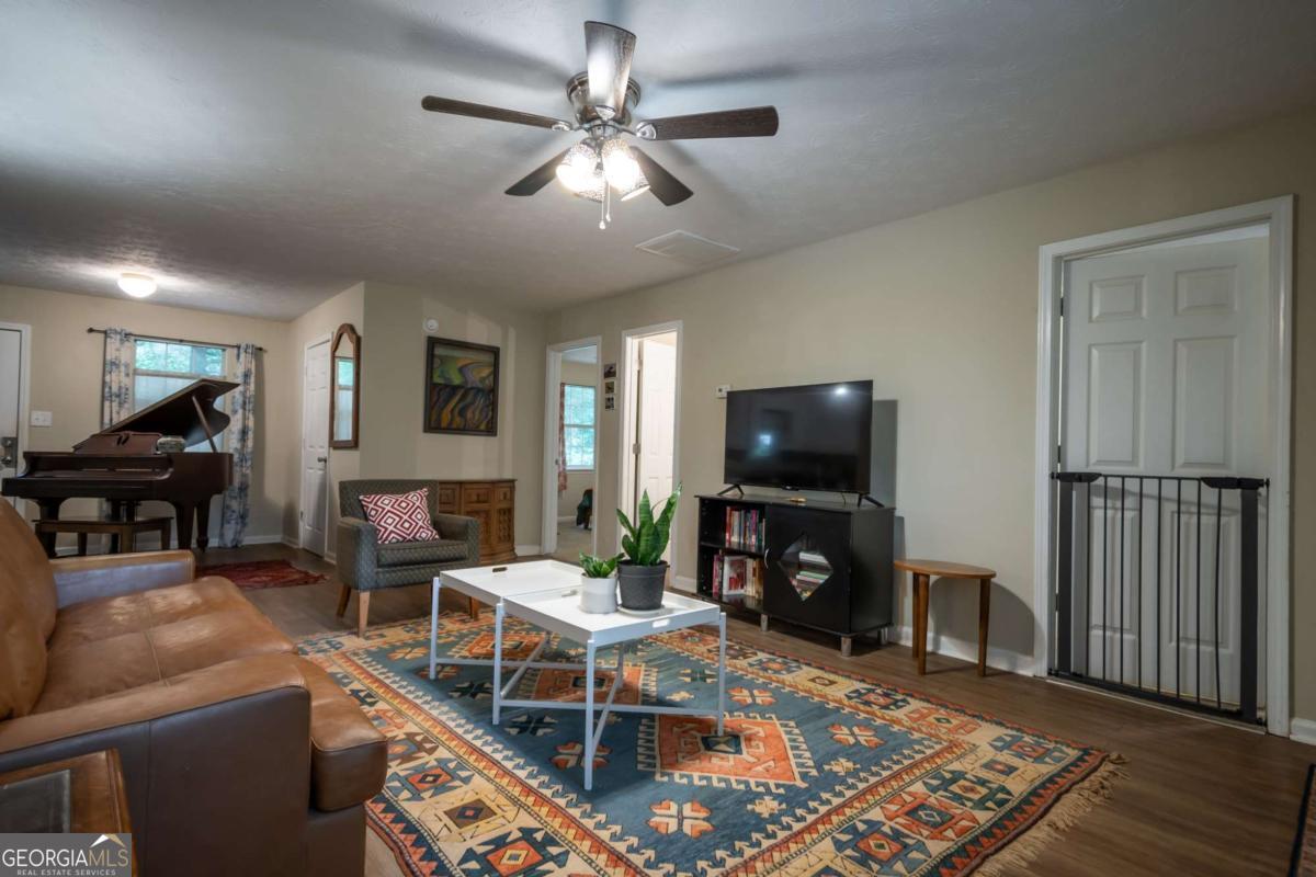 210 Big Oak CIR