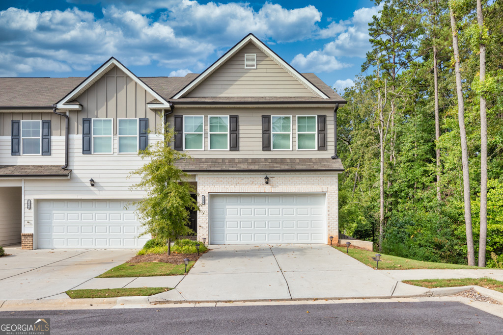 5586 Cannonade LN