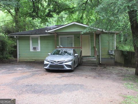 Photo of 118 Tye Street, Stockbridge, GA 30281 (MLS # 10652164)