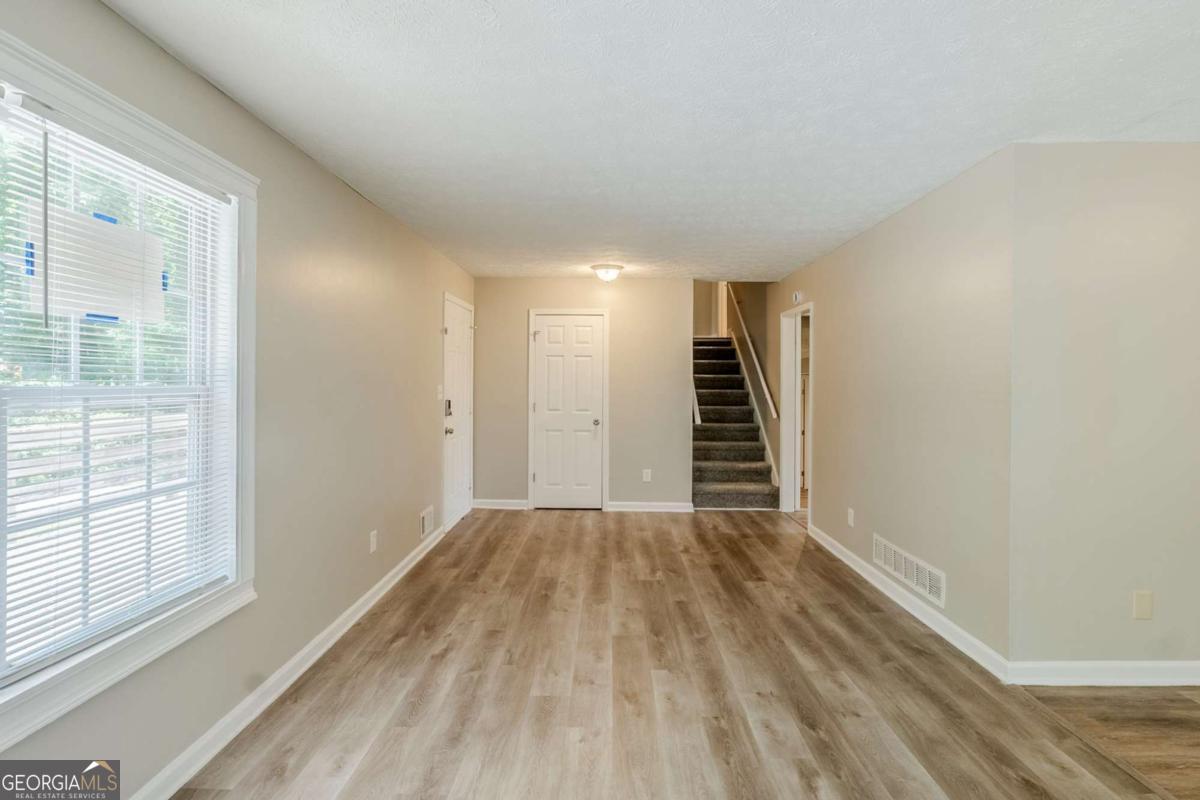 270 Hunt Ridge DR