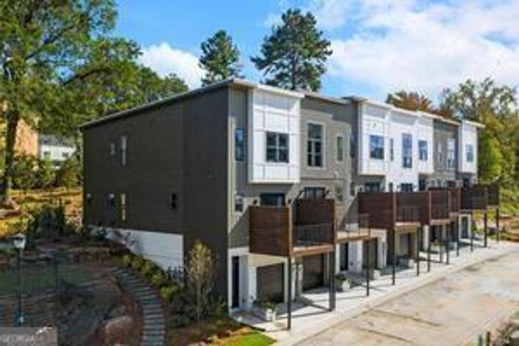 Photo of 2328 Mason Dr #2328, Atlanta, GA 30316 (MLS # 10652202)