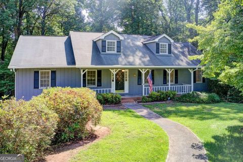 682 Ridgeview DR SW Lilburn GA 30047