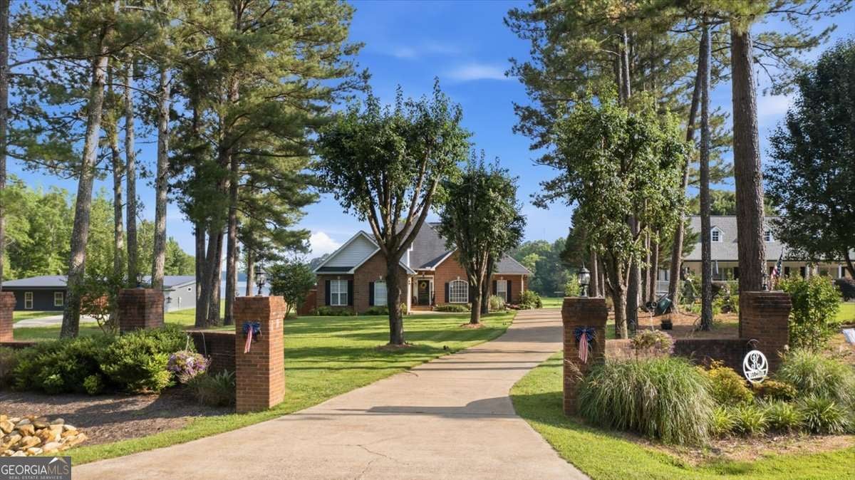 1590 County Road 136