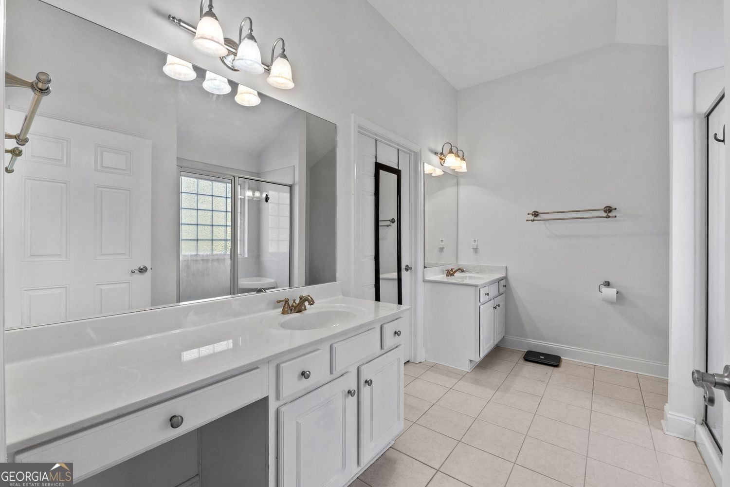 THE COTTAGES OF HERON BAY - Residential